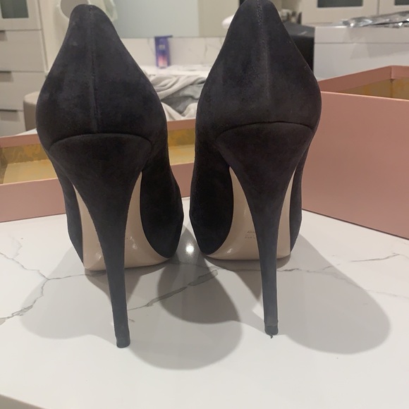 Miu Miu grey suede pumps - Picture 6 of 7